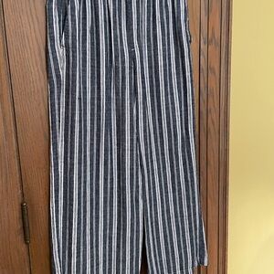 Old Navy Women’s Striped Navy Blue  and White Striped Linen Wide Leg Pants
